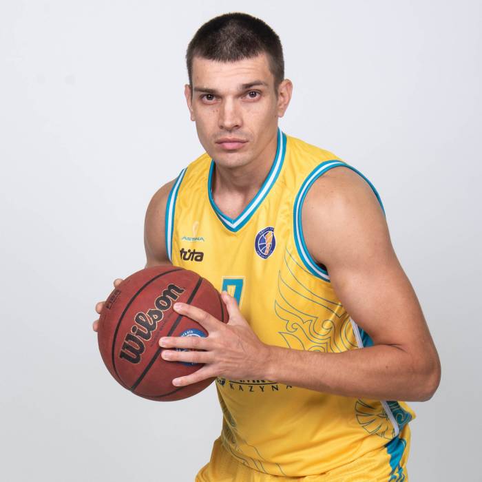 Foto de Nikolay Bazhin, temporada 2019-2020