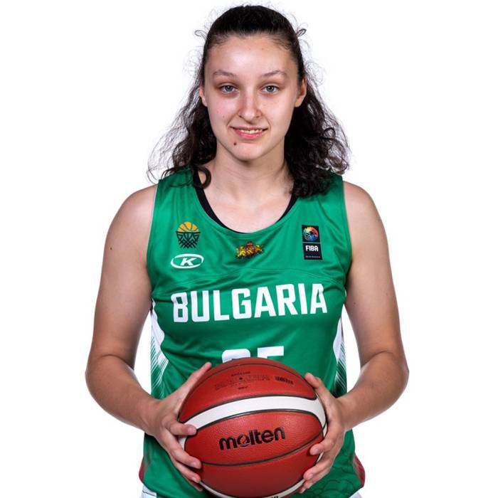 Foto de Mikaela Damyanova, temporada 2022-2023