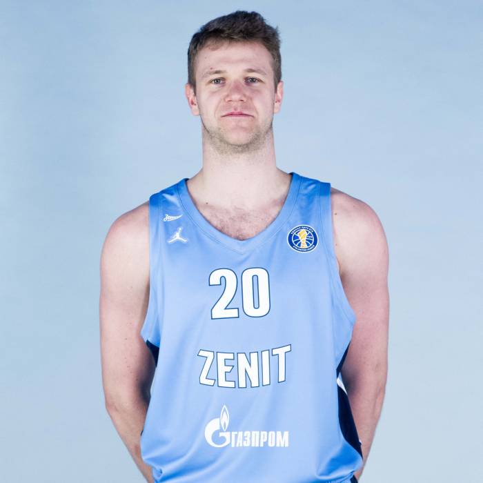 Photo de Andrey Zubkov, saison 2019-2020