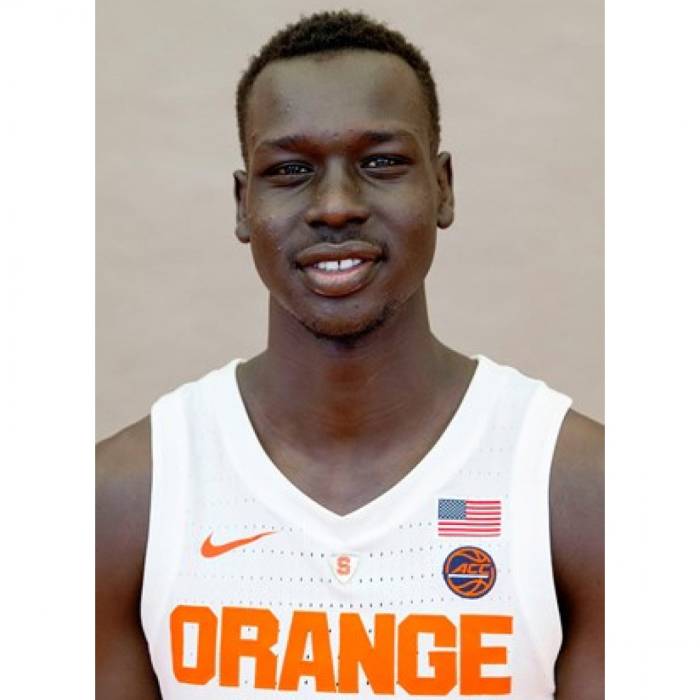 Foto de John Bol, temporada 2021-2022