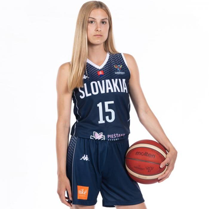 Photo de Nikola Kovacikova, saison 2021-2022