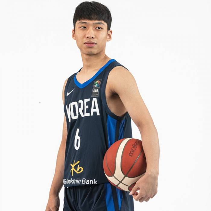 Photo of Hyubeom Kim, 2021-2022 season