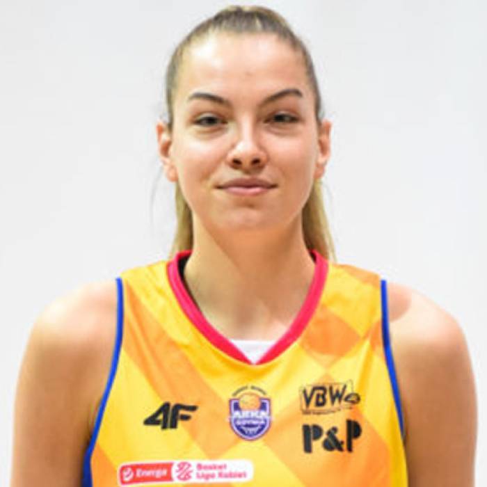 Photo of Kamila Borkowska, 2021-2022 season