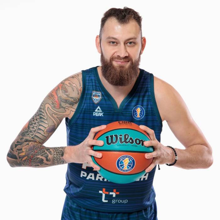 Photo of Artem Zabelin, 2021-2022 season