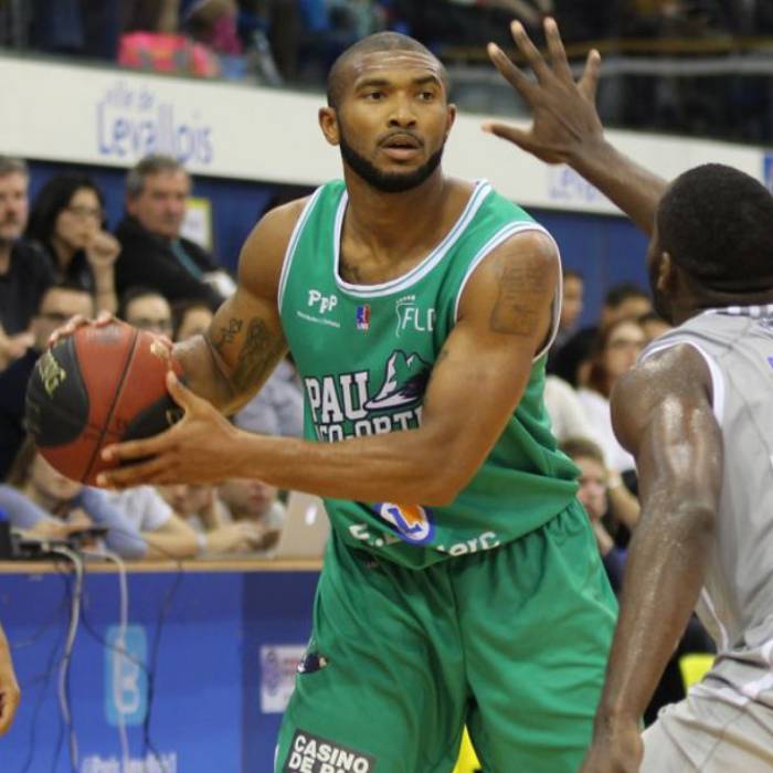 Photo de Lance Harris, saison 2015-2016