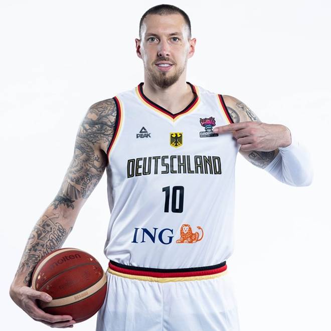 Photo de Daniel Theis, saison 2022-2023