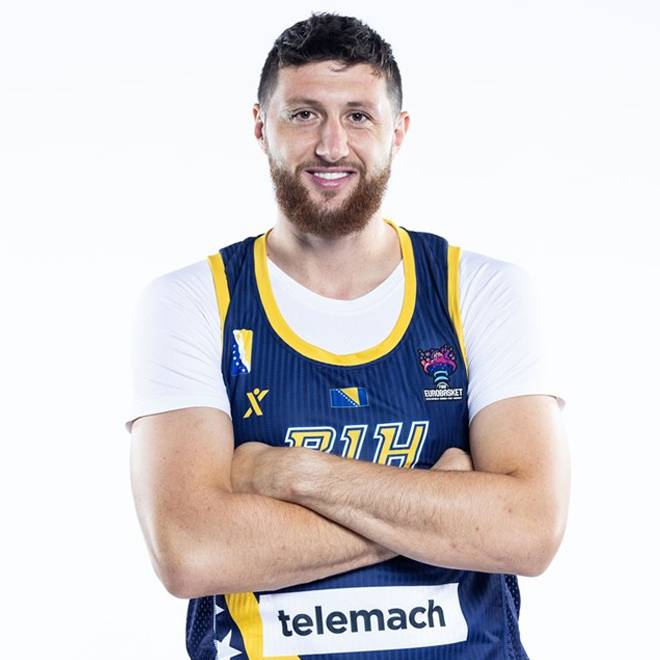 Photo de Jusuf Nurkic, saison 2022-2023