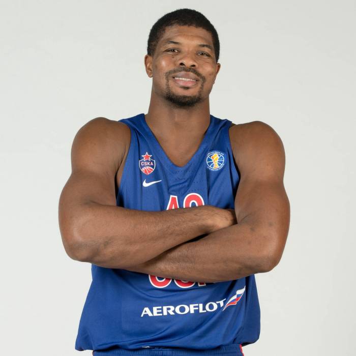 Foto de Kyle Hines, temporada 2017-2018