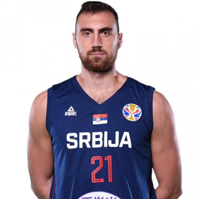 Photo of Nikola Milutinov, 2019-2020 season