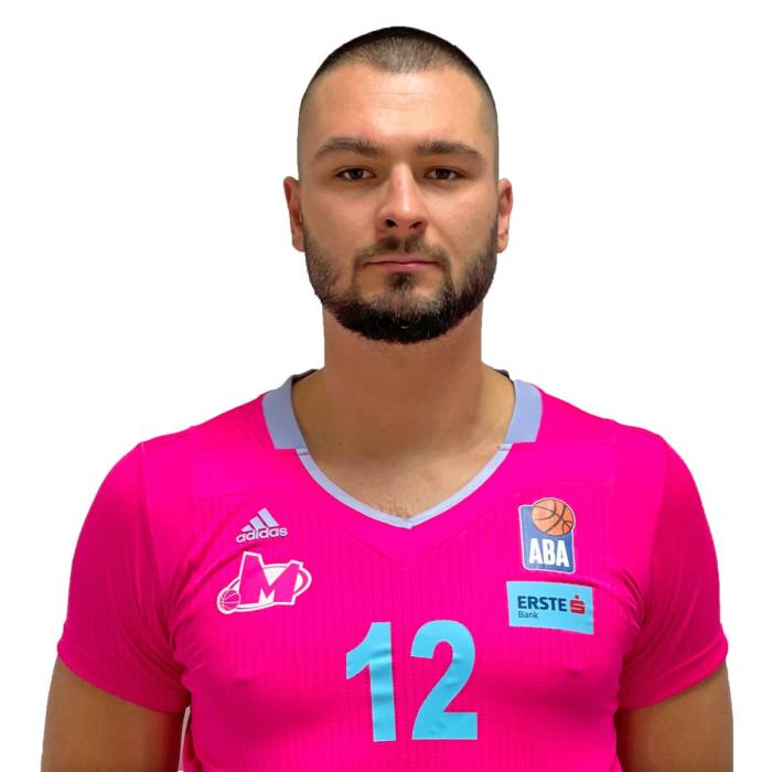 Foto de Nikola Jankovic, temporada 2021-2022