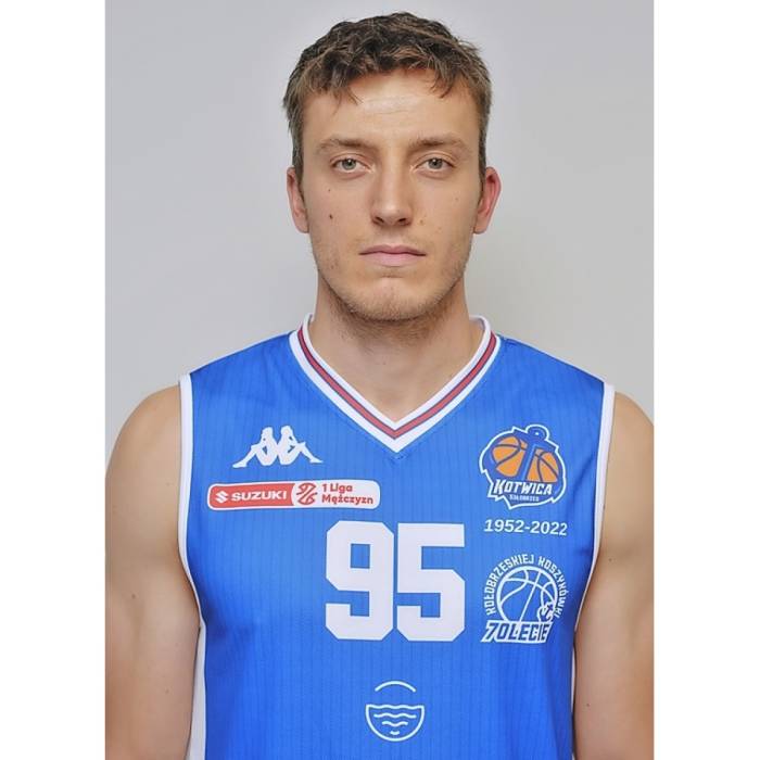 Foto de Piotr Smigielski, temporada 2021-2022