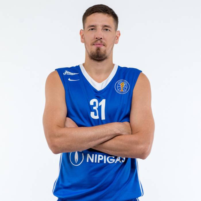 Photo de Evgeny Valiev, saison 2017-2018