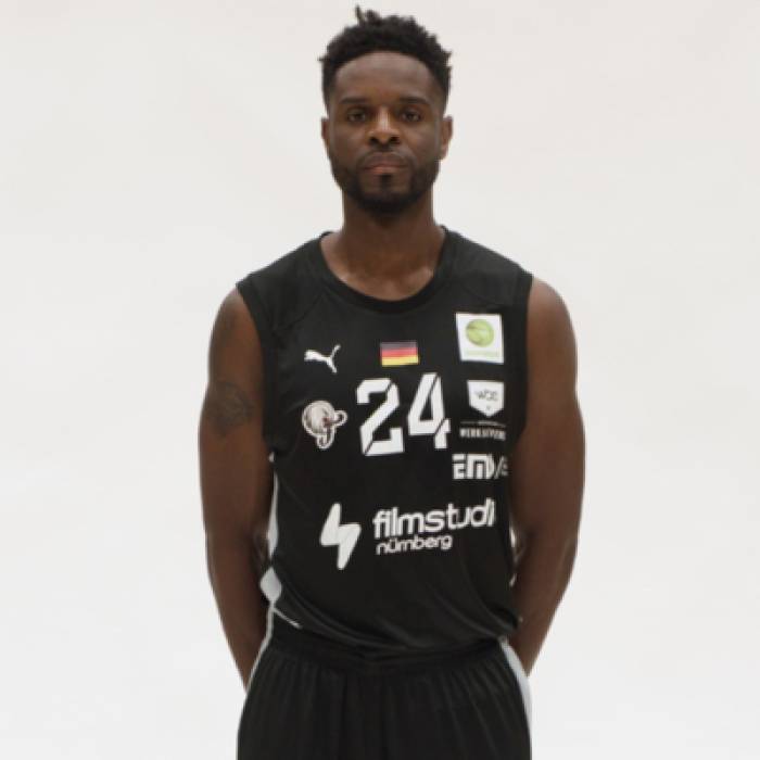 Photo of Roland Nyama, 2021-2022 season