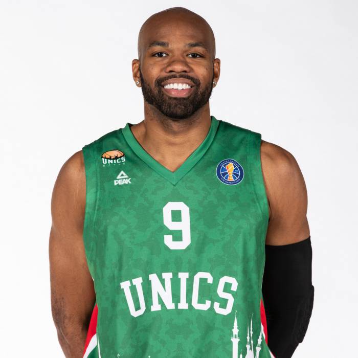 Foto de Alex Tyus, temporada 2019-2020