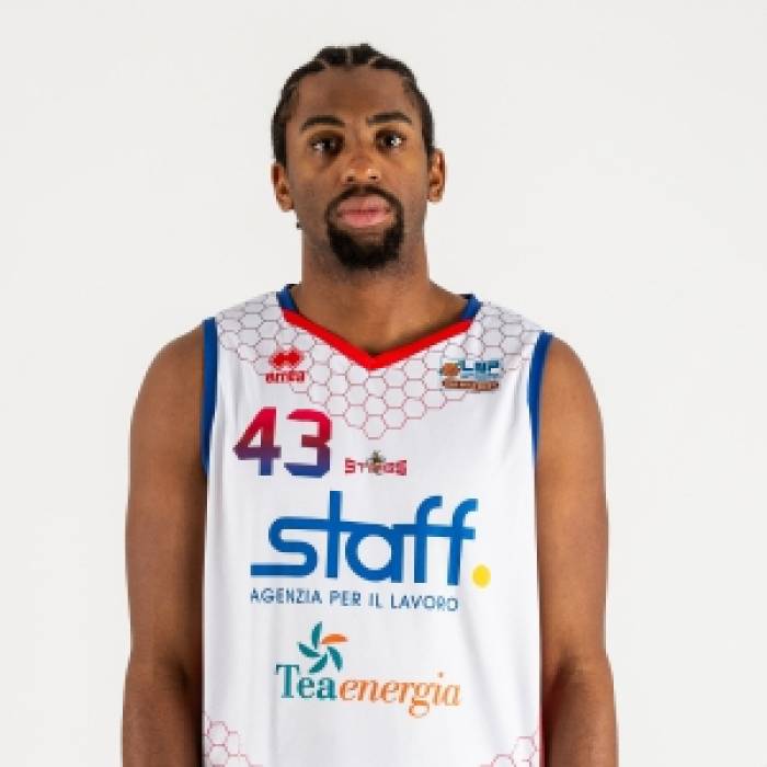 Foto de Hollis Thompson, temporada 2021-2022