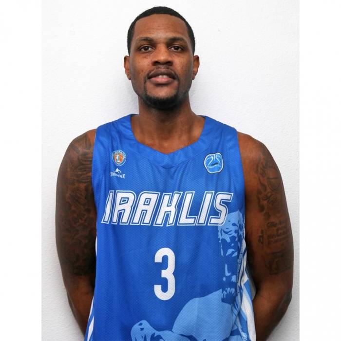 Foto de Devin Ebanks, temporada 2020-2021