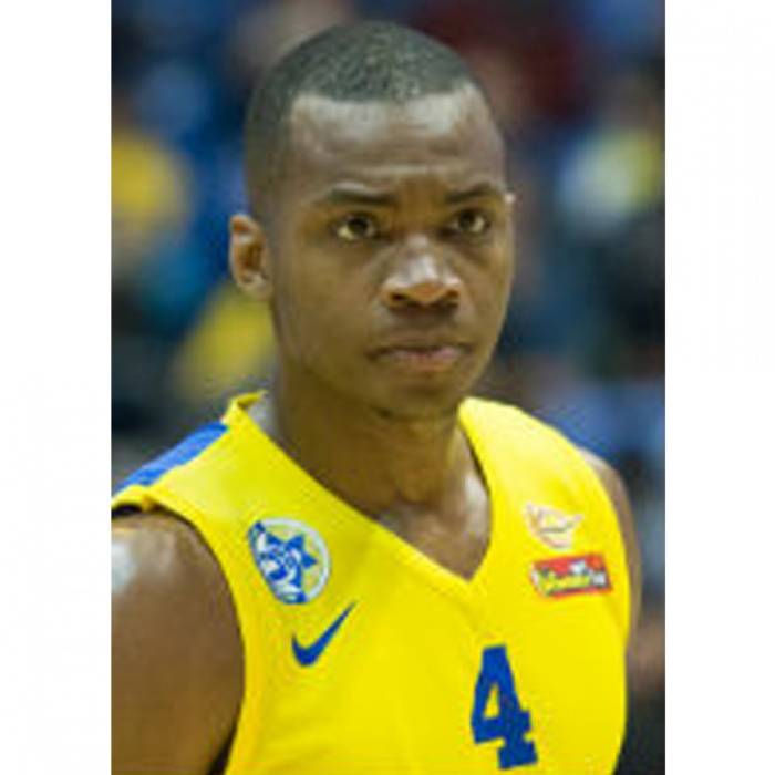 Foto de Elijah Millsap, temporada 2015-2016