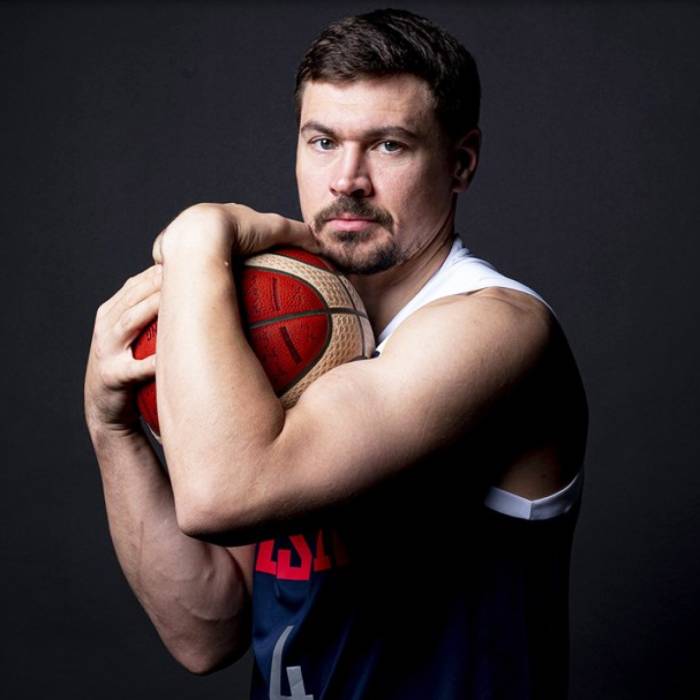 Foto de Evgeni Baburin, temporada 2021-2022