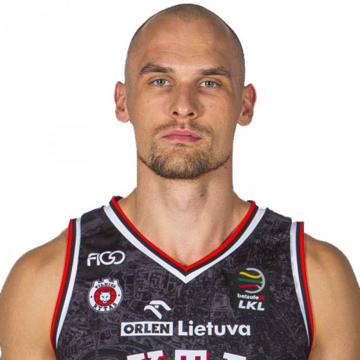 Foto de Dovis Bickauskis, temporada 2019-2020