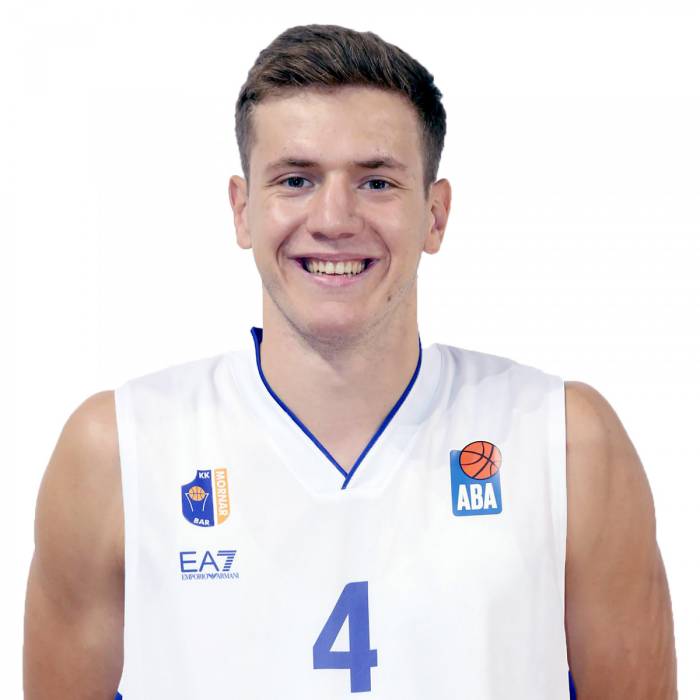 Photo de Strahinja Micovic, saison 2018-2019