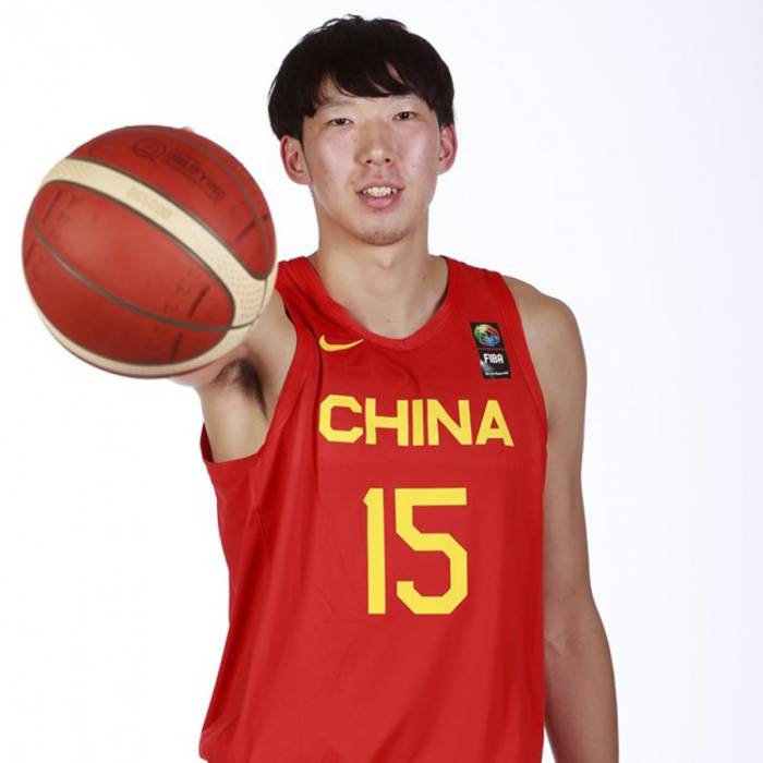 Photo de Qi Zhou, saison 2021-2022