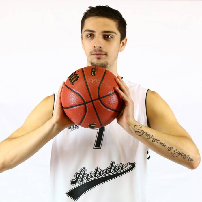 Foto de Anton Astapkovich, temporada 2016-2017