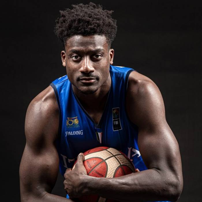 Foto de Awudu Abass, temporada 2021-2022