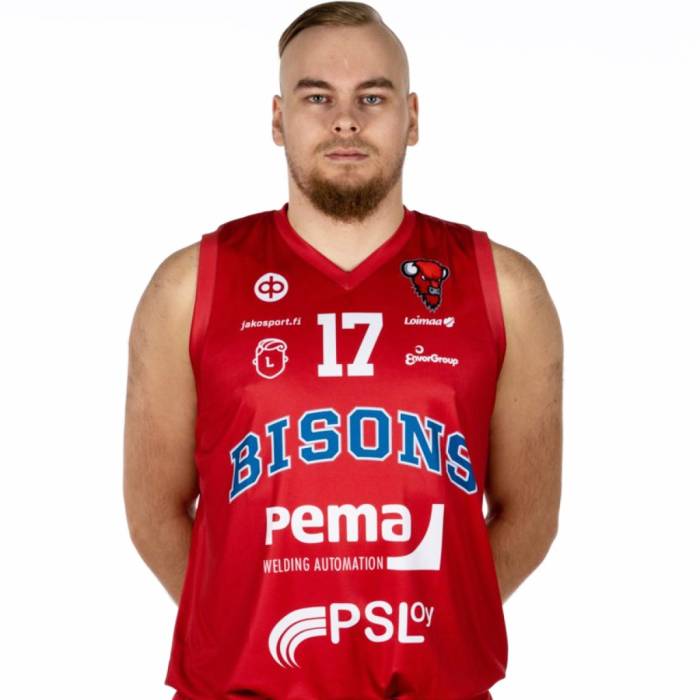 Photo of Juho-Matti Henttonen, 2021-2022 season