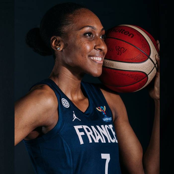 Photo of Sandrine Gruda, 2021-2022 season