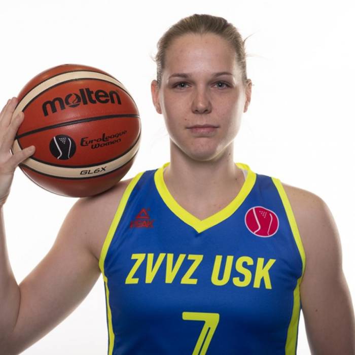 Photo of Alena Hanusova, 2018-2019 season