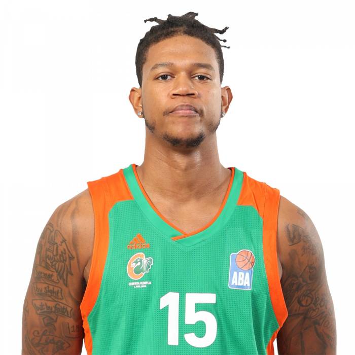 Foto de Rion Brown, temporada 2020-2021