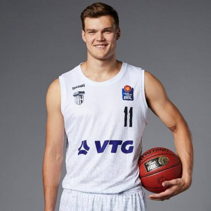 Photo of Maik Kotsar, 2021-2022 season