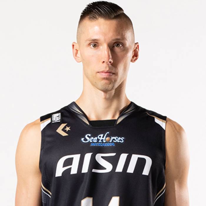 Photo of Jarrod Uthoff, 2021-2022 season