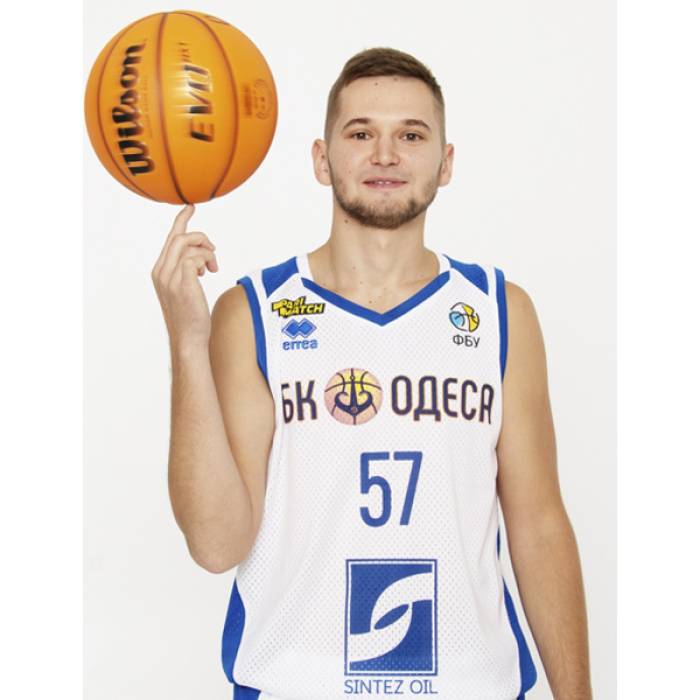 Foto de Kyrylo Marchenko, temporada 2021-2022