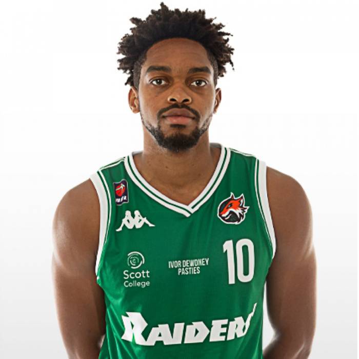 Photo of Denzel Ubiaro, 2019-2020 season