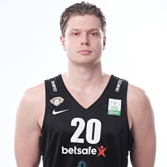 Photo de Robert Valge, saison 2021-2022