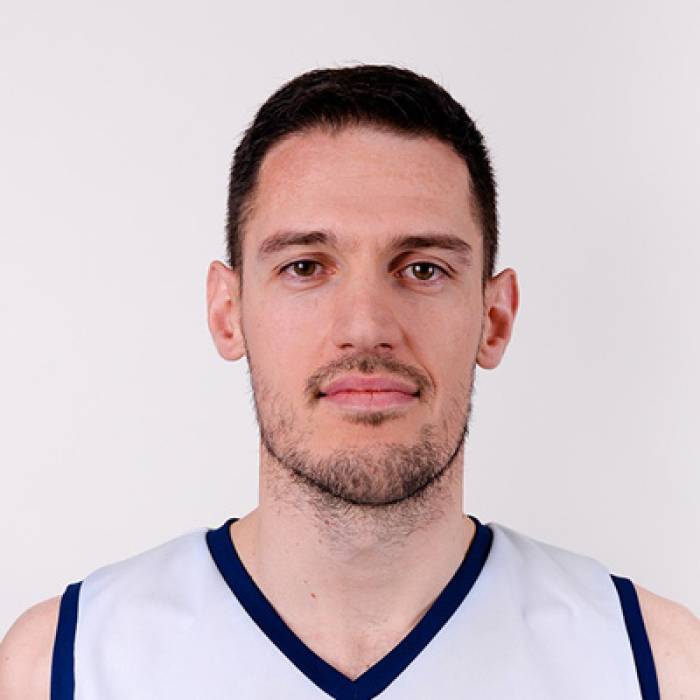 Foto de Nemanja Knezevic, temporada 2021-2022