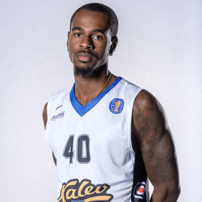 Photo of Chavaughn Lewis, 2018-2019 season