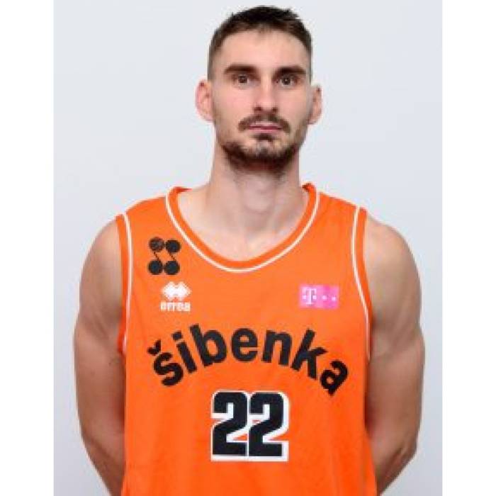 Foto de Patrik Jambrovic, temporada 2021-2022