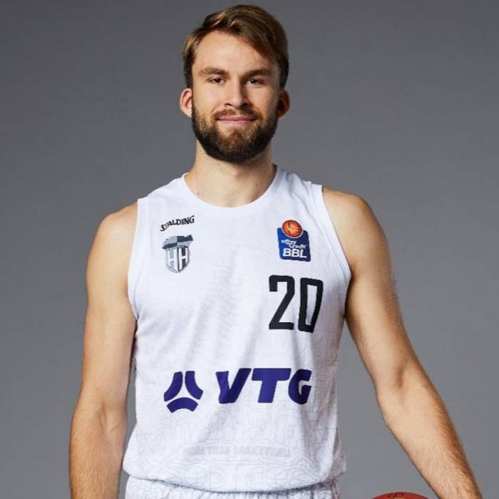 Photo of Hendrik Drescher, 2021-2022 season