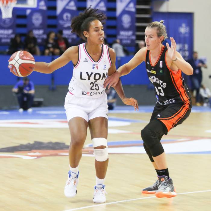 Photo of Marieme Badiane, 2019-2020 season