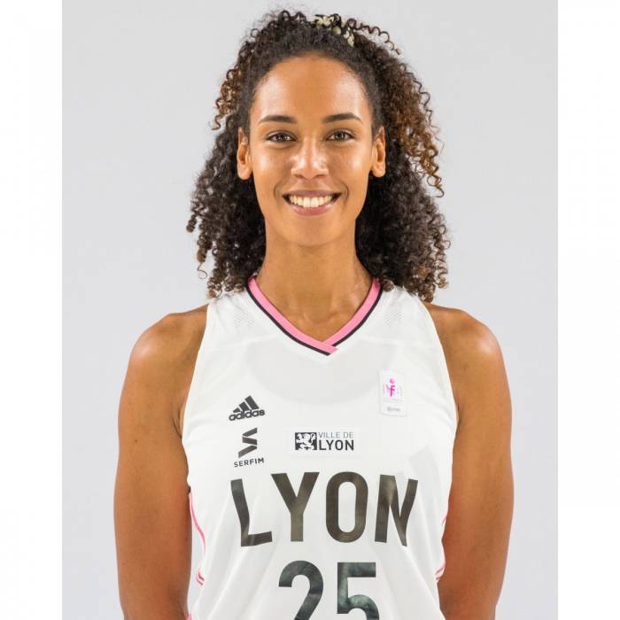 Photo of Marieme Badiane, 2021-2022 season