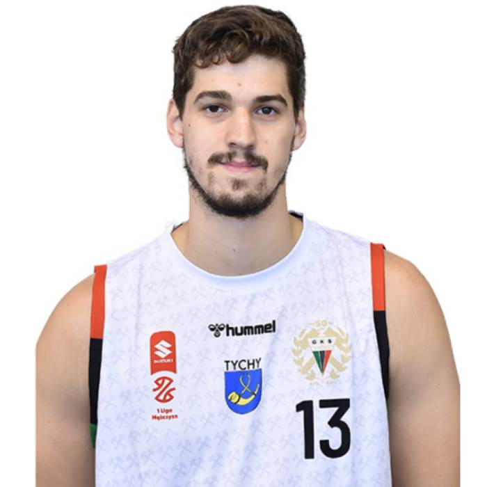 Foto de Kacper Makowski, temporada 2021-2022