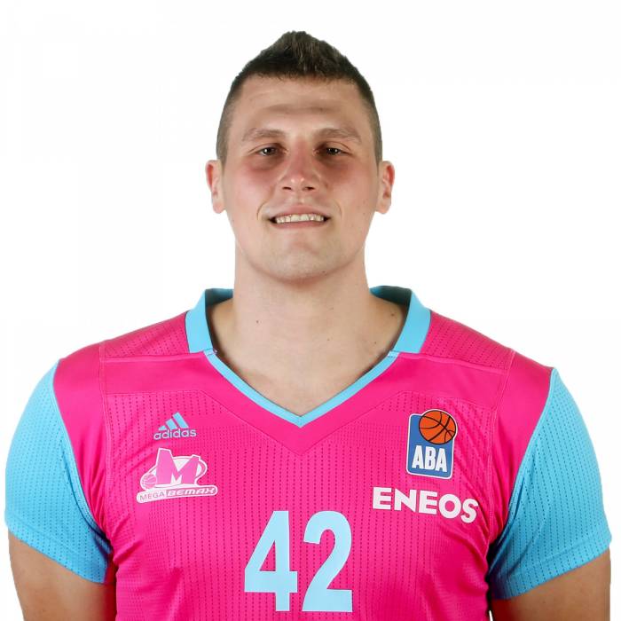 Foto de Stefan Fundic, temporada 2018-2019