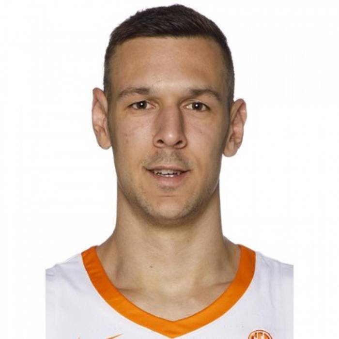 Foto de Uros Plavsic, temporada 2019-2020