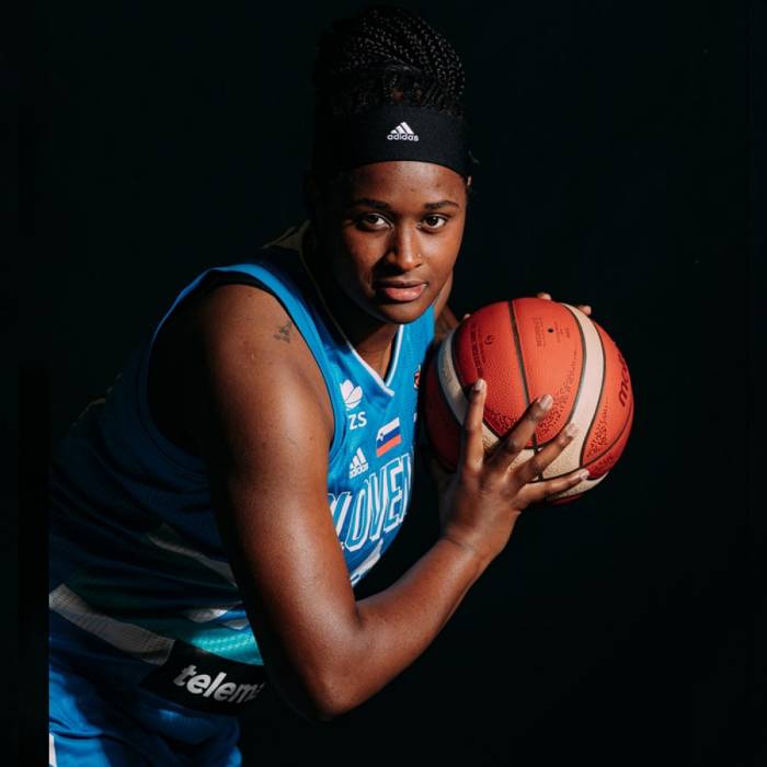 Photo de Shante Evans, saison 2021-2022