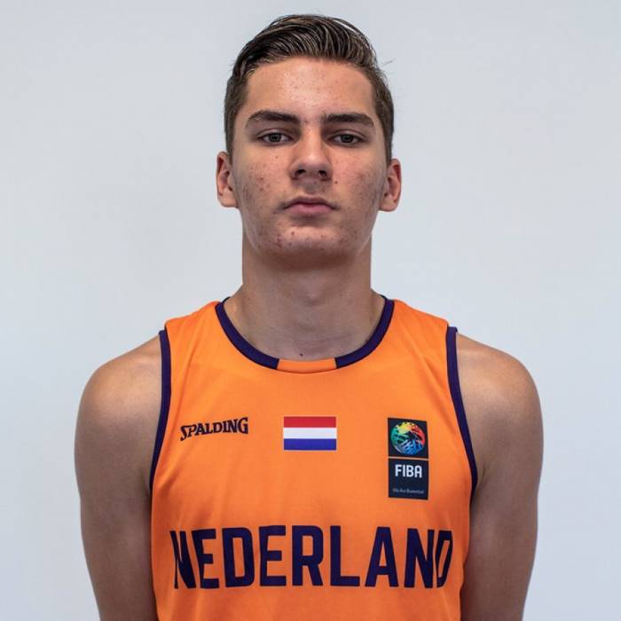 Photo of Nino Vrencken, 2019-2020 season