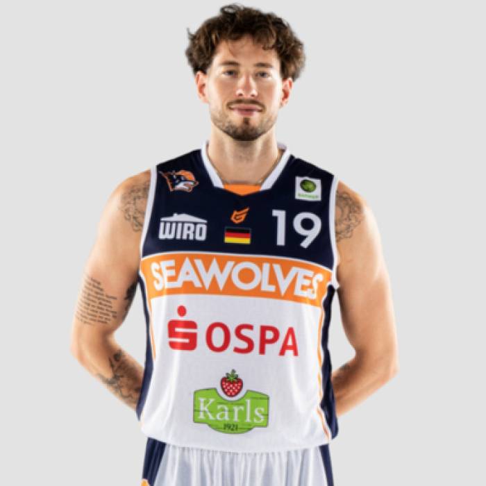 Foto de Sid-Marlon Theis, temporada 2021-2022