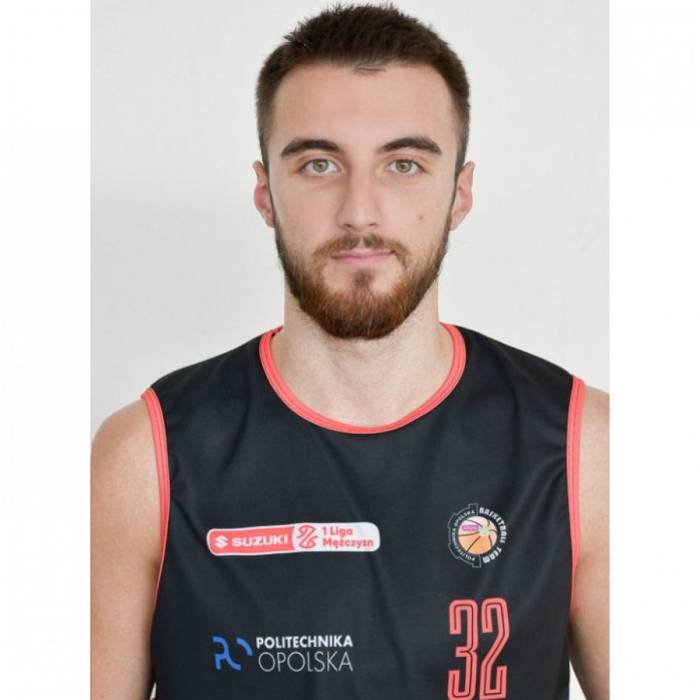 Foto de Lukasz Lewinski, temporada 2020-2021