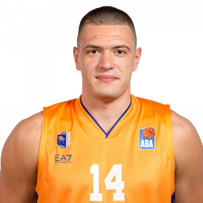 Foto de Vukota Pavic, temporada 2019-2020